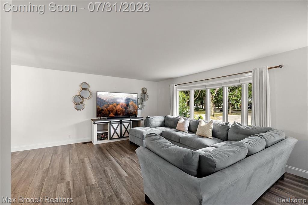 676 Peach Tree Lane
