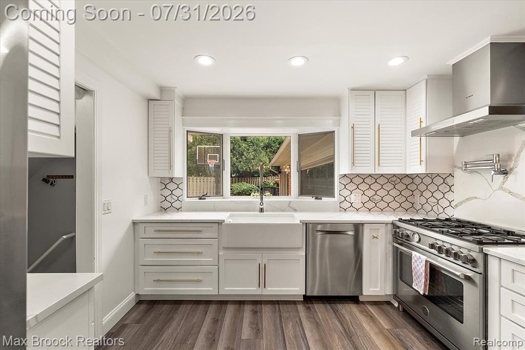 676 Peach Tree Lane