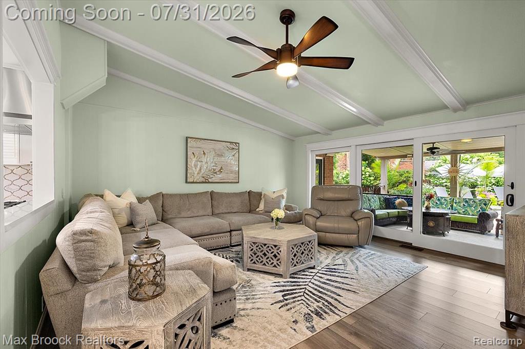 676 Peach Tree Lane
