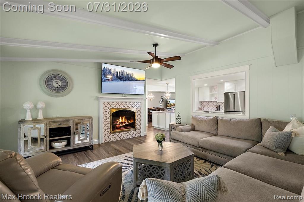 676 Peach Tree Lane