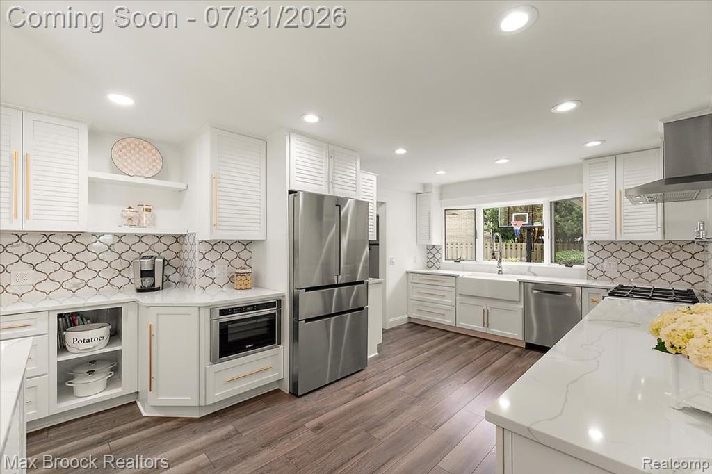676 Peach Tree Lane
