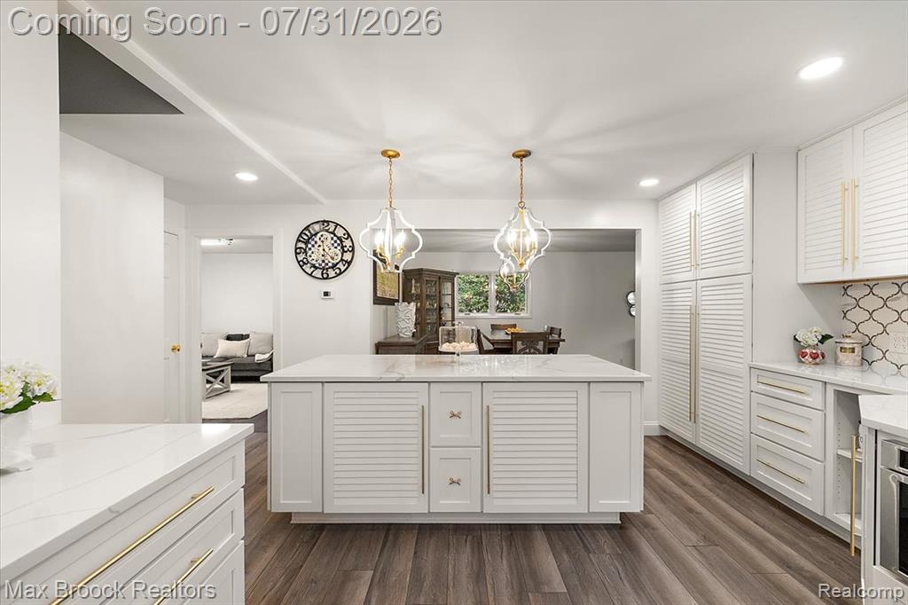 676 Peach Tree Lane