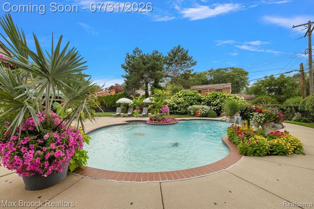 676 Peach Tree Lane