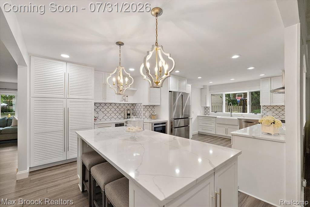 676 Peach Tree Lane
