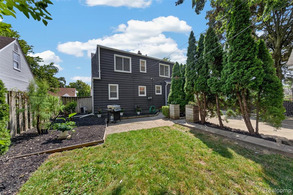 431 N Edgeworth Avenue
