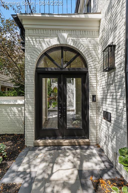 596 Henrietta Street