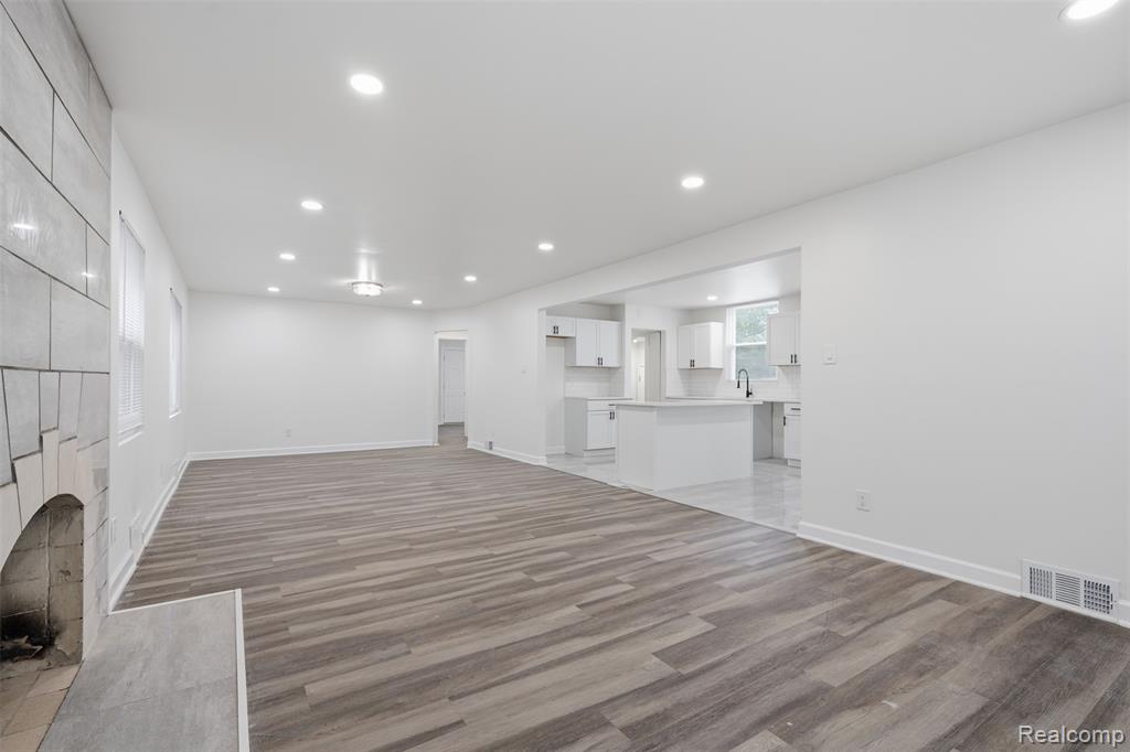 5200 Balfour Road