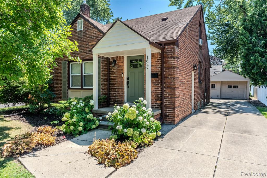 1627 Columbia Road