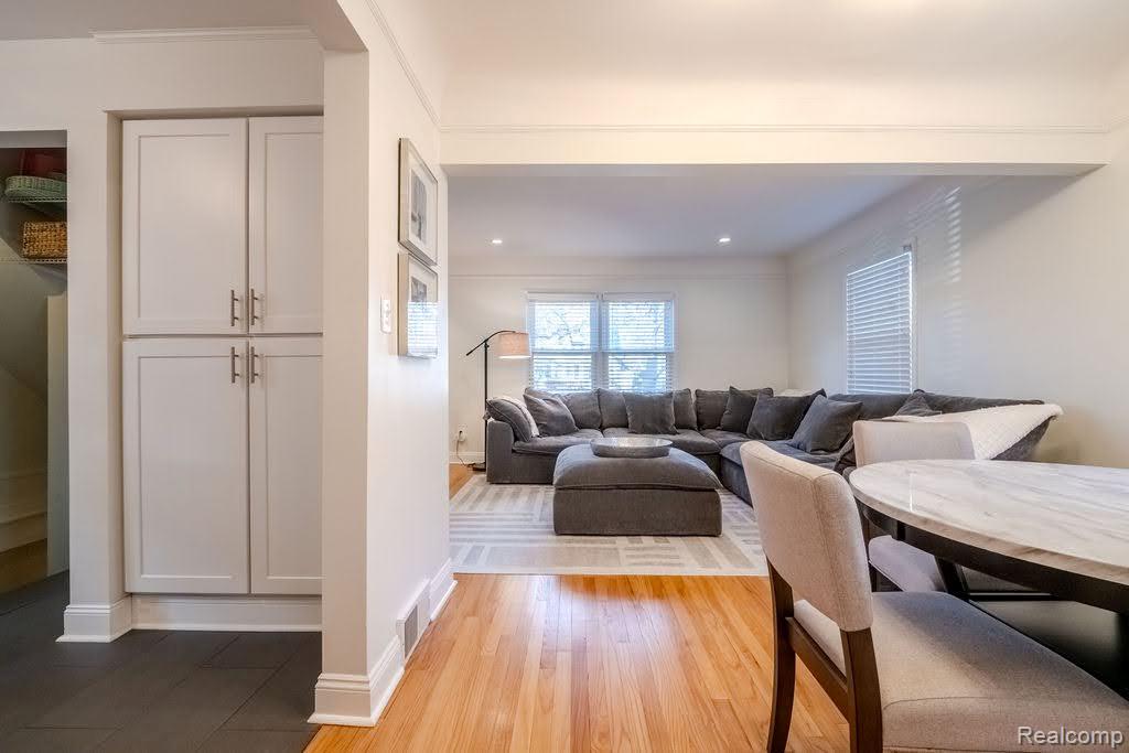 1627 Columbia Road