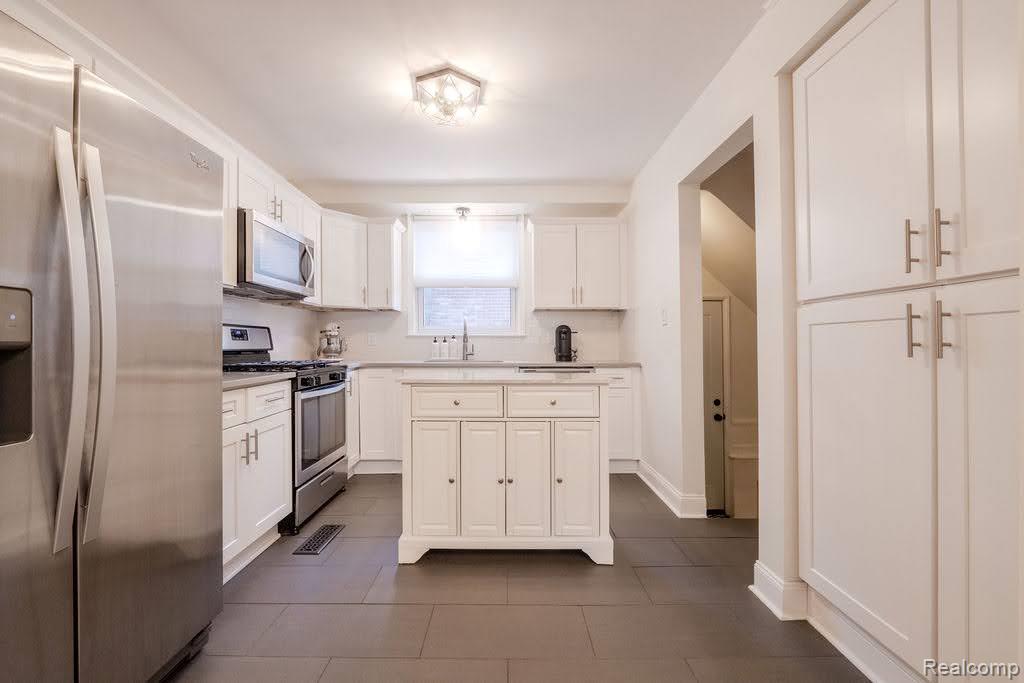 1627 Columbia Road