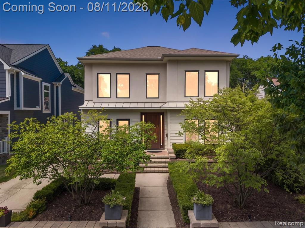 559 Bennaville Avenue