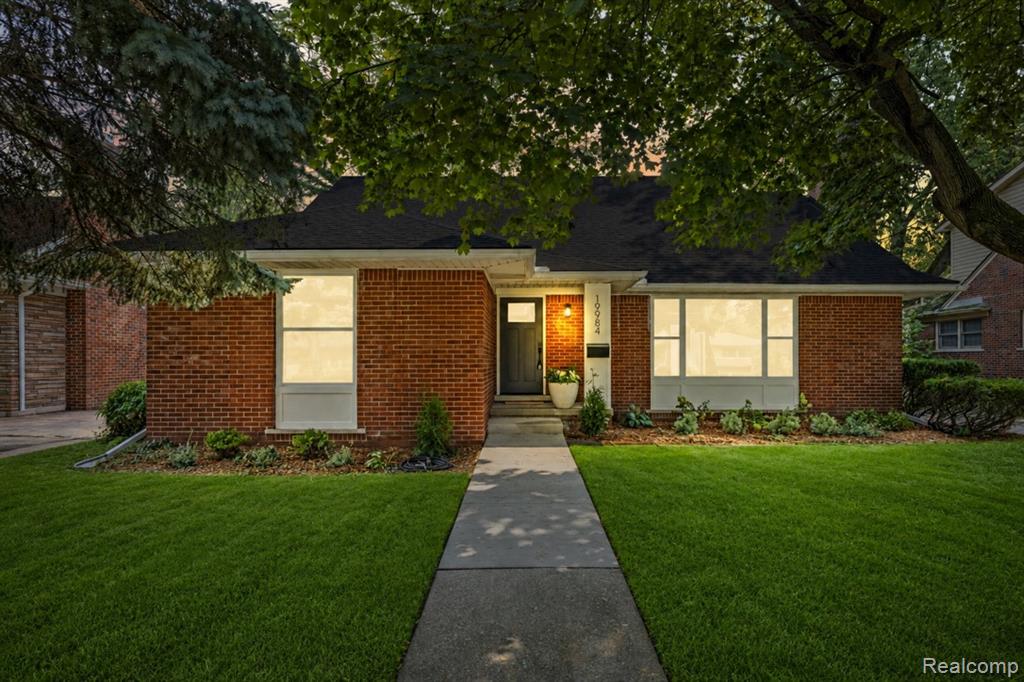 19984 Fairway Drive