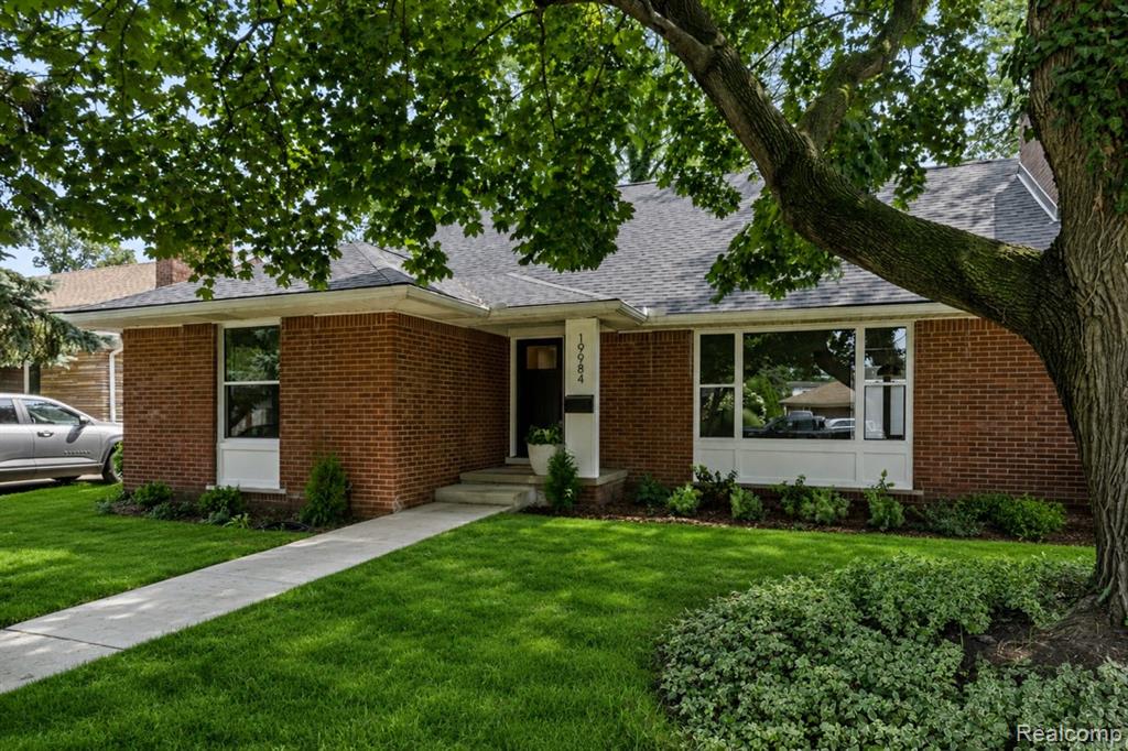 19984 Fairway Drive