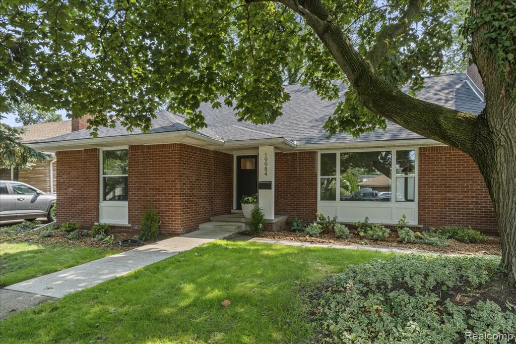 19984 Fairway Drive