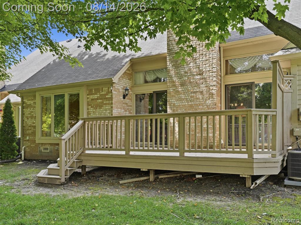 16905 Coral Lane