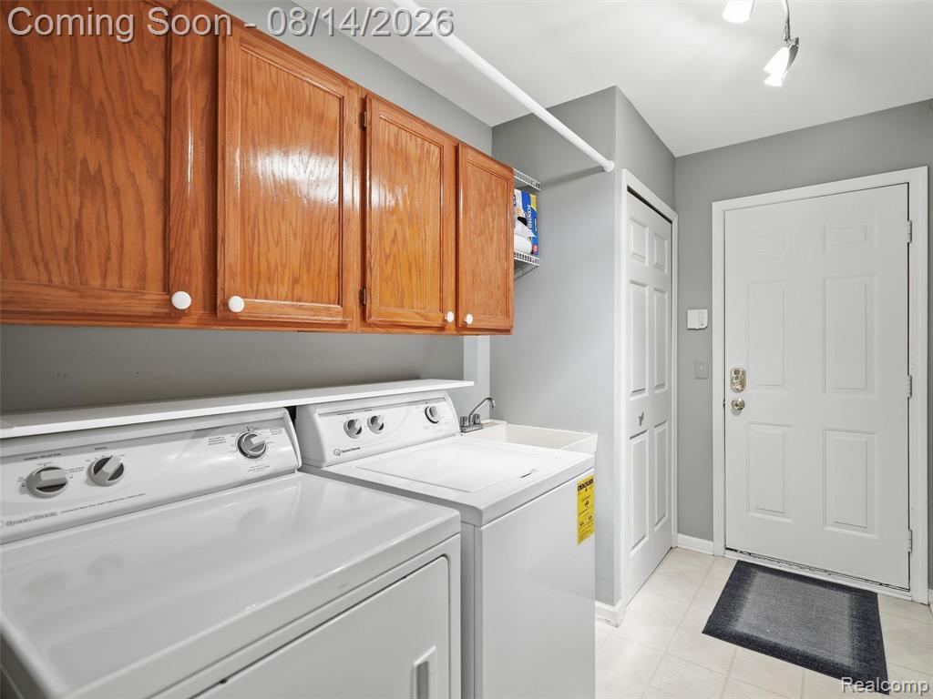 16905 Coral Lane