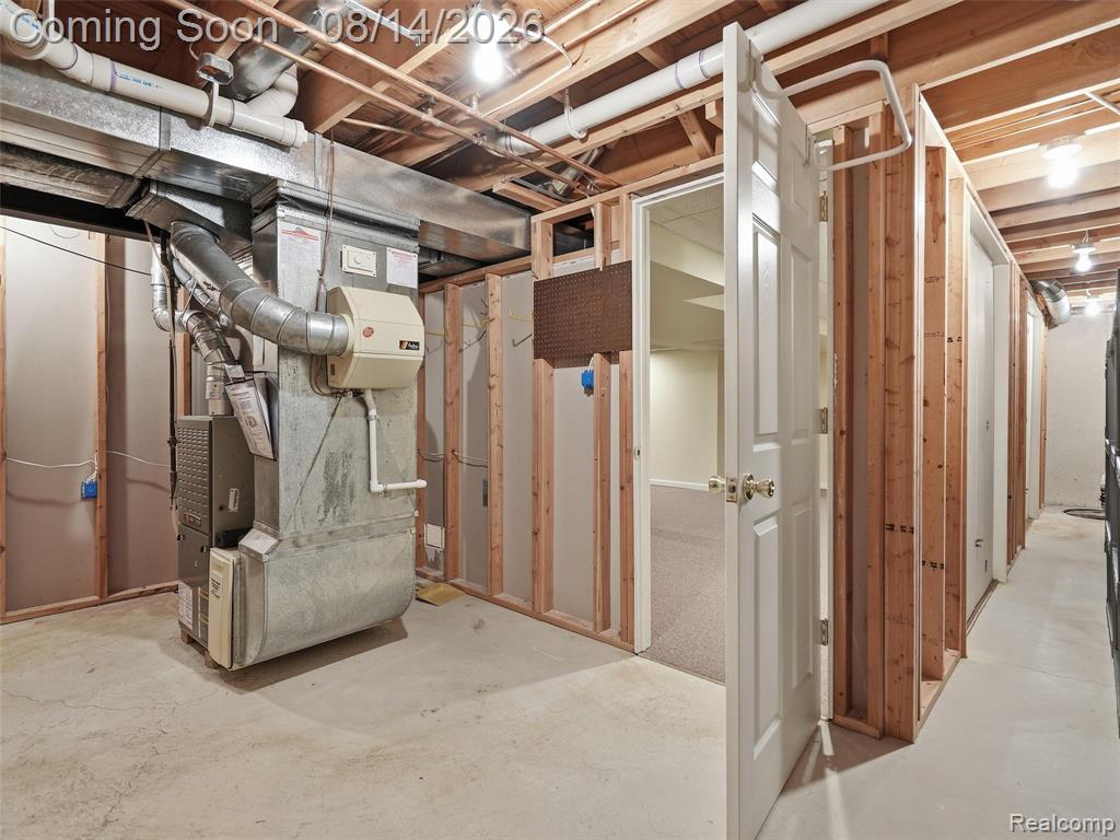 16905 Coral Lane