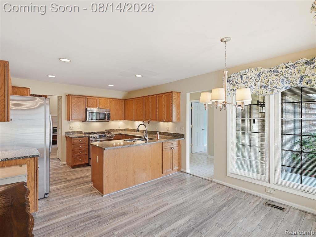 16905 Coral Lane