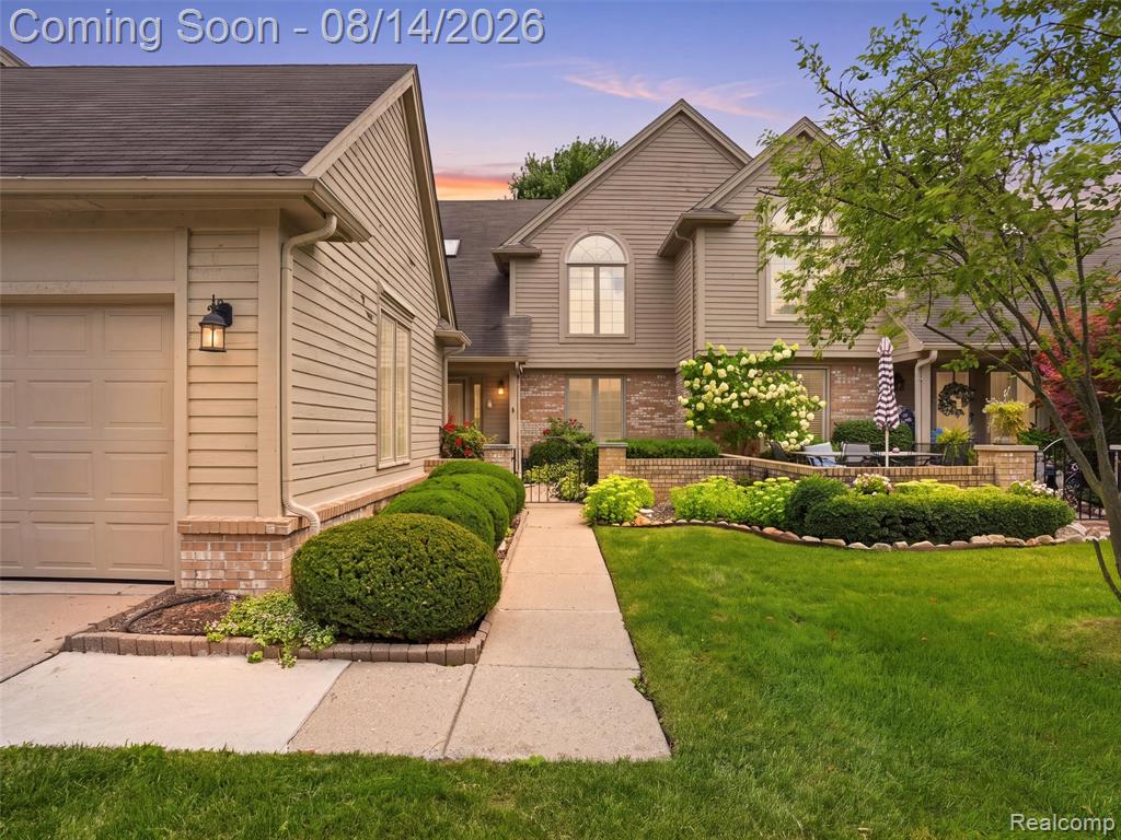 16905 Coral Lane