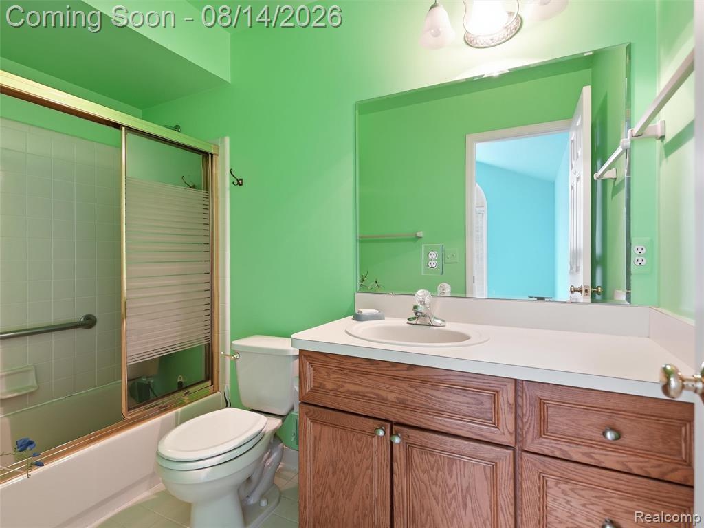 16905 Coral Lane
