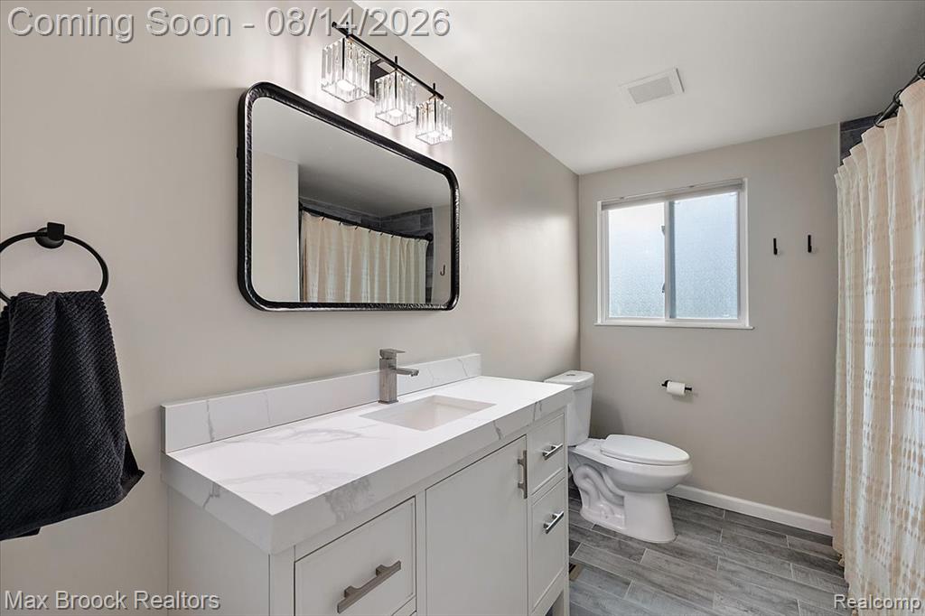 21333 Dartmouth Drive