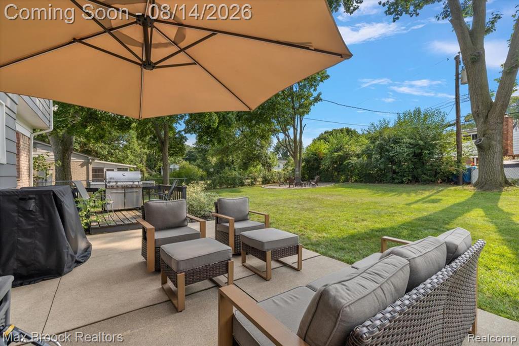 21333 Dartmouth Drive