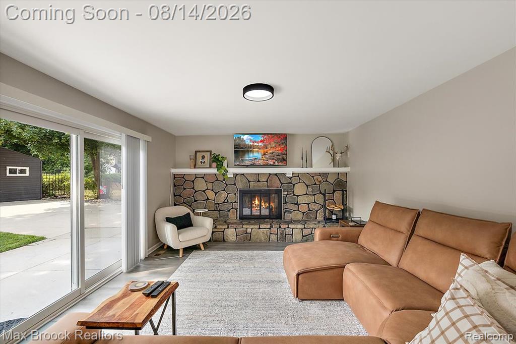 21333 Dartmouth Drive