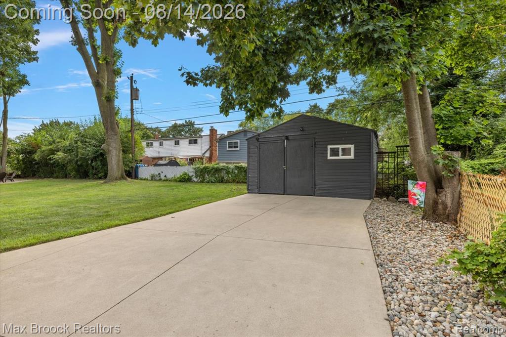 21333 Dartmouth Drive