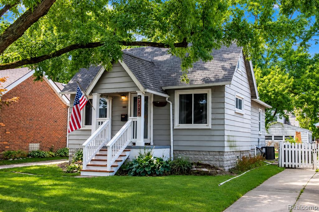 3309 Cummings Avenue