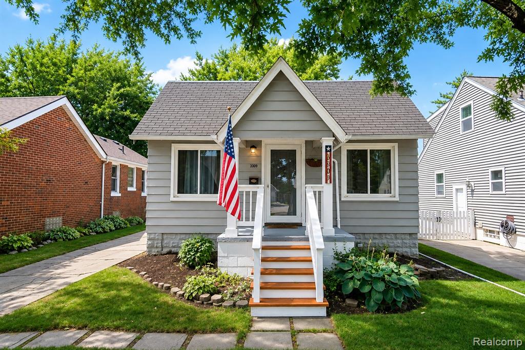 3309 Cummings Avenue