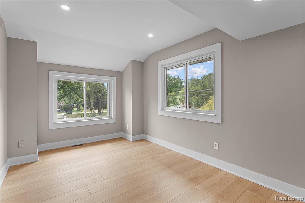 6552 Orion Road