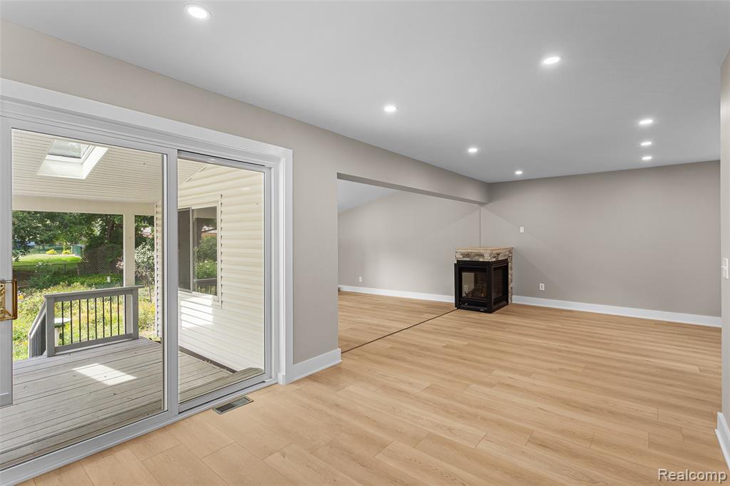 6552 Orion Road