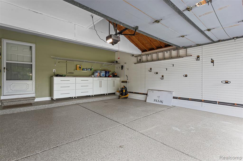 6552 Orion Road