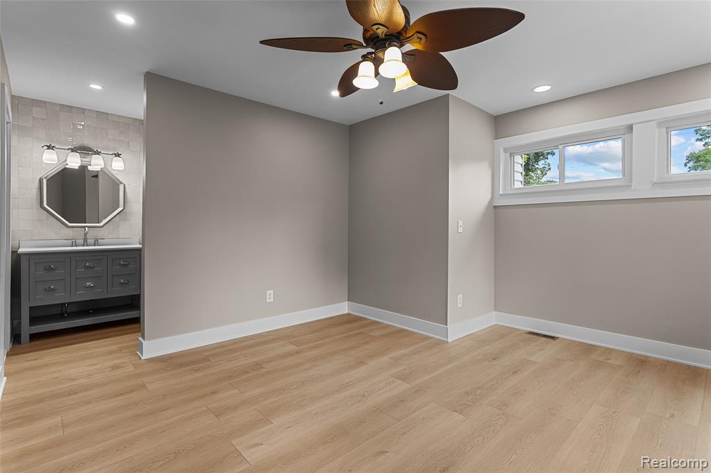 6552 Orion Road