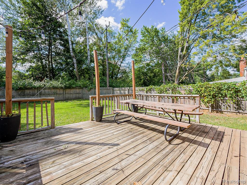 19501 Magnolia Parkway