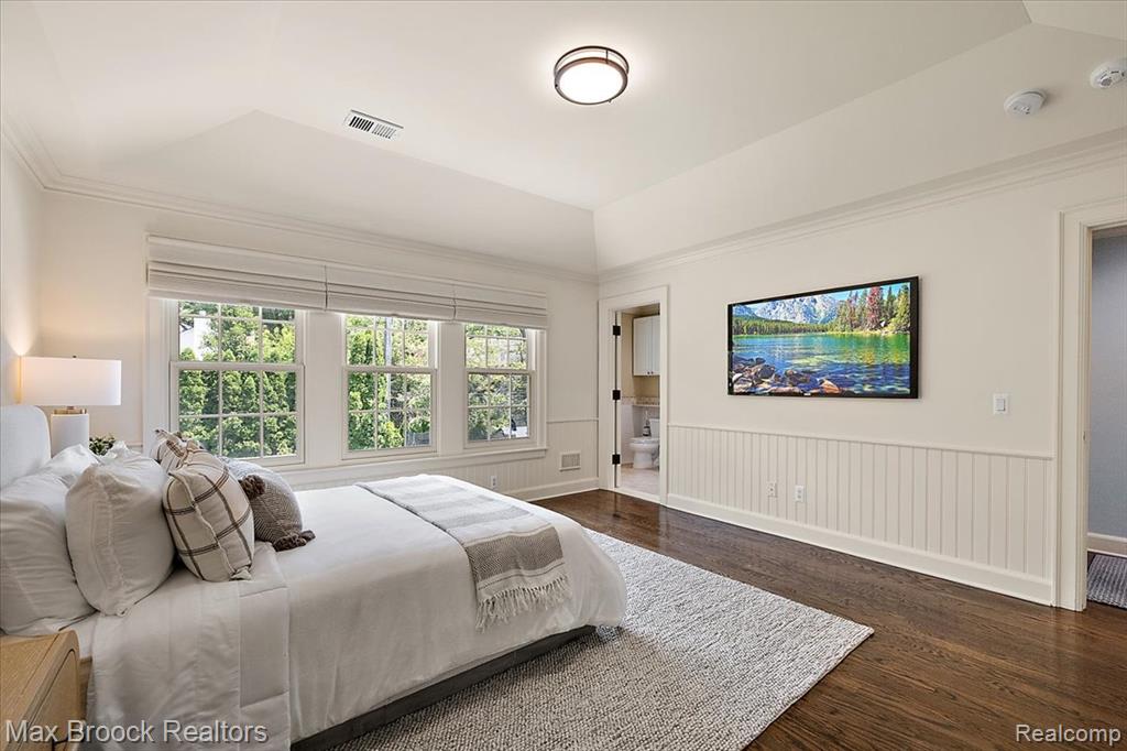 620 Lakeside Drive