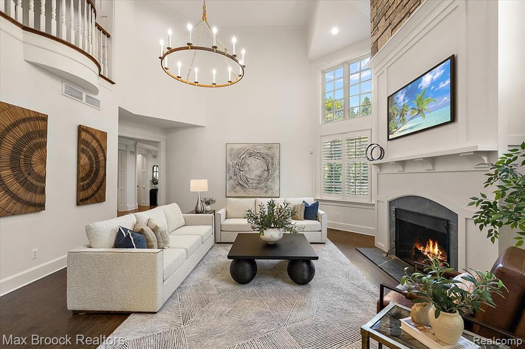 620 Lakeside Drive