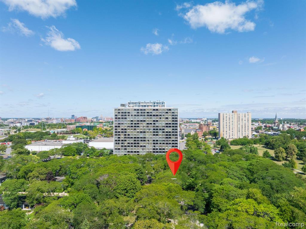 1363 Nicolet Place