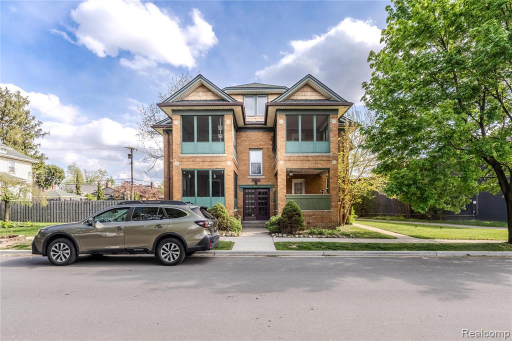 605 W Hudson Avenue Unit 2 Unit: Unit #2