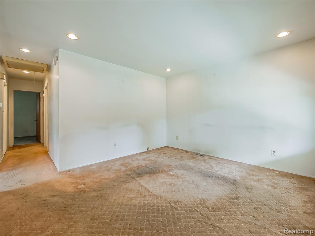 3251 Tyler Avenue