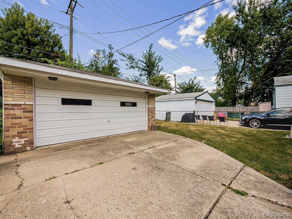 3251 Tyler Avenue