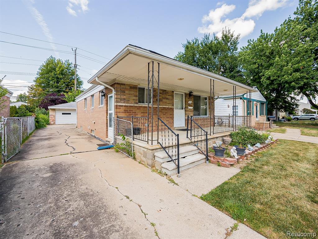3251 Tyler Avenue