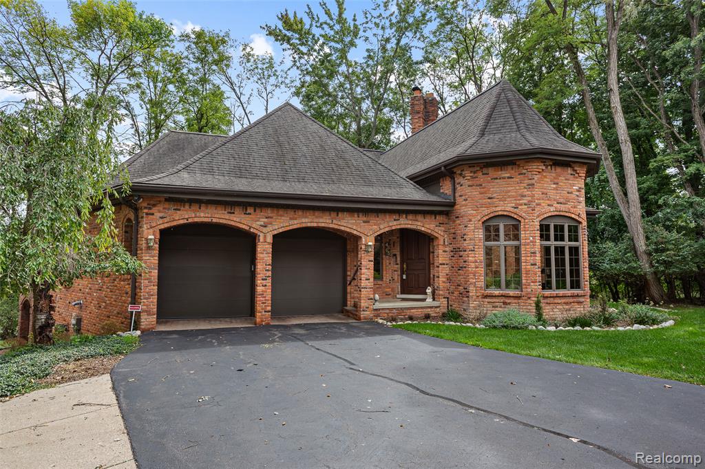 4665 Rue St Michelle