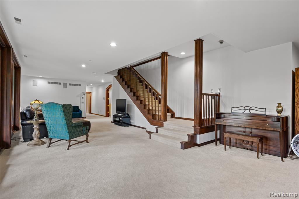 4665 Rue St Michelle