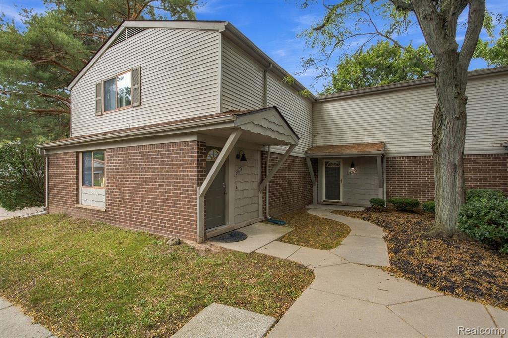 29638 Farmbrook Villa Court