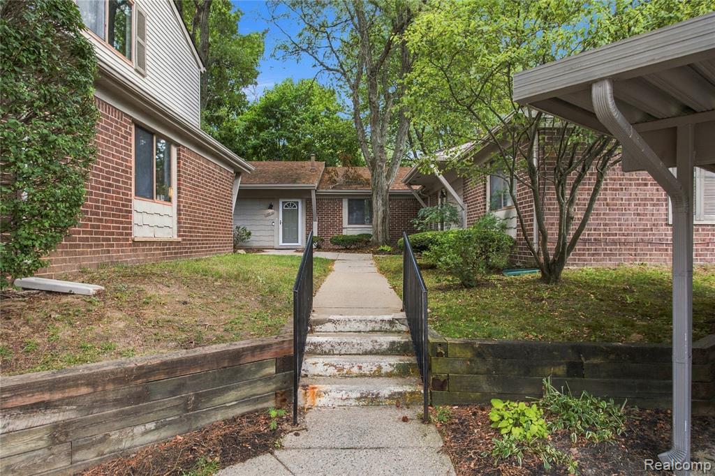 29638 Farmbrook Villa Court