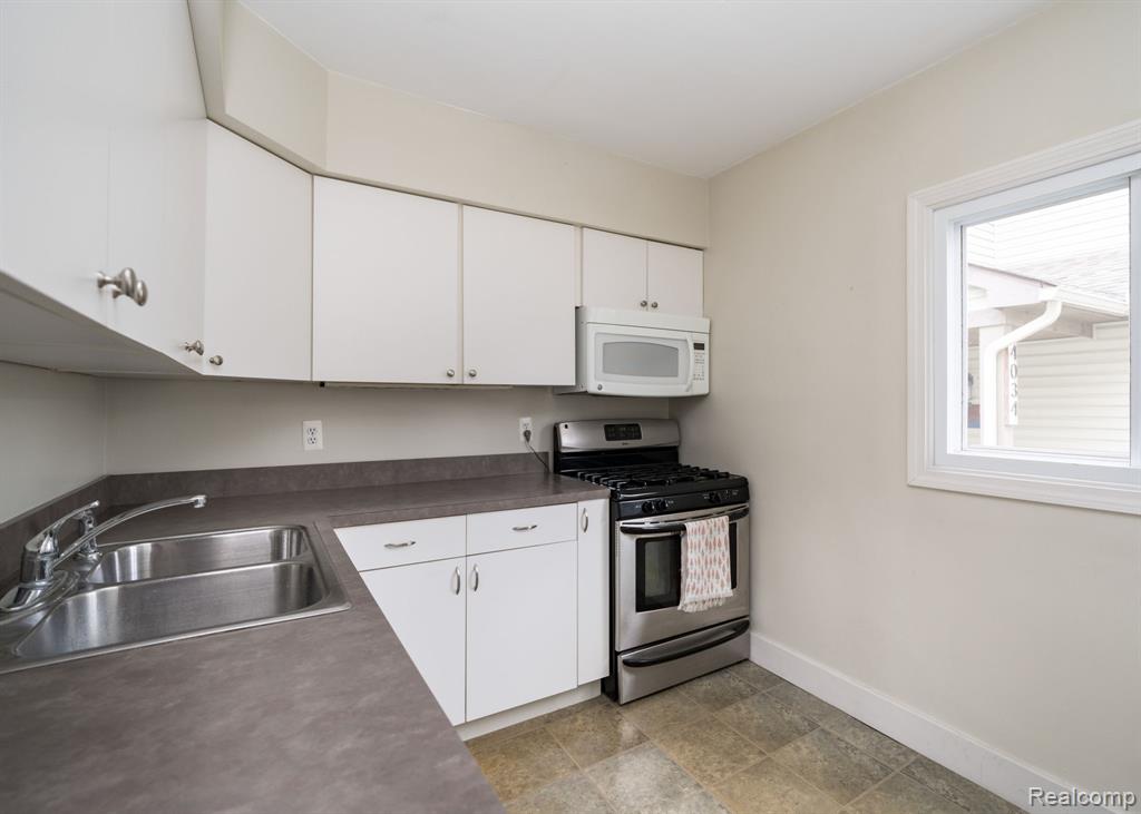 4042 Louella Drive