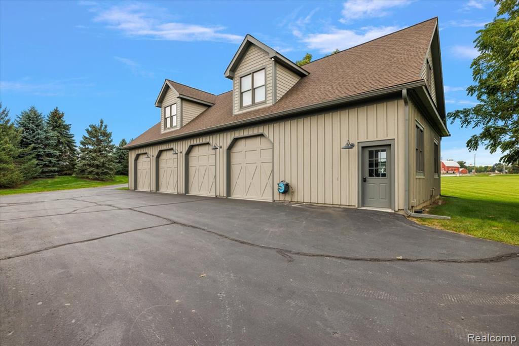 5333 Pleasant Lake Road