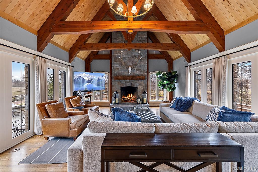 5333 Pleasant Lake Road