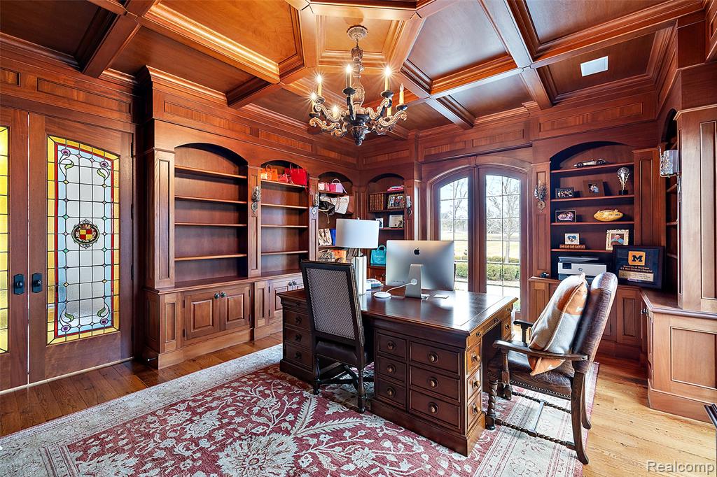 5333 Pleasant Lake Road